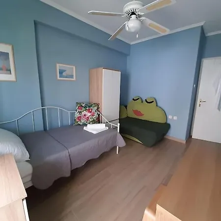 Spacious And Comfy By Golden Host * Nea Moudania
