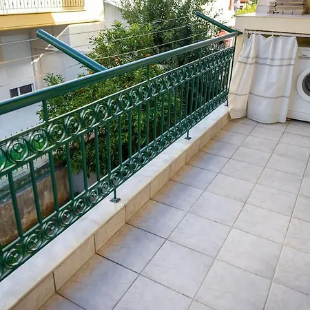 Daire Spacious And Comfy Nea Moudania